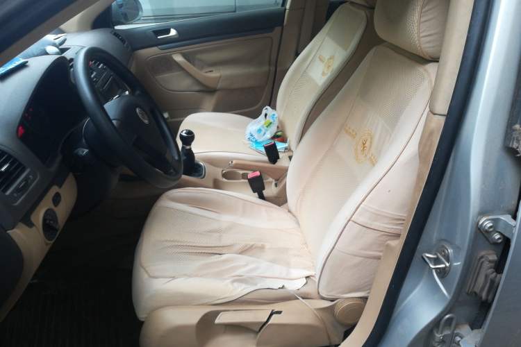 Used Volkswagen Sagitar 2006 1.6L Manual Fashion Model Left Front Seat