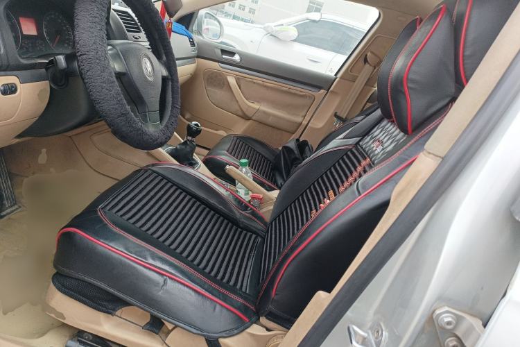 Used Volkswagen Sagitar 2006 1.6L Manual Fashion Model Left Front Seat