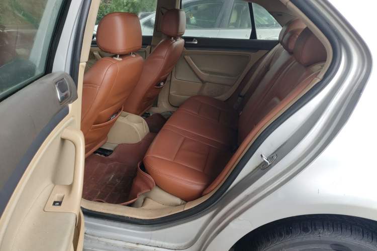 Used Volkswagen Sagitar 2006 1.6L Manual Fashion Model Left Rear Seat