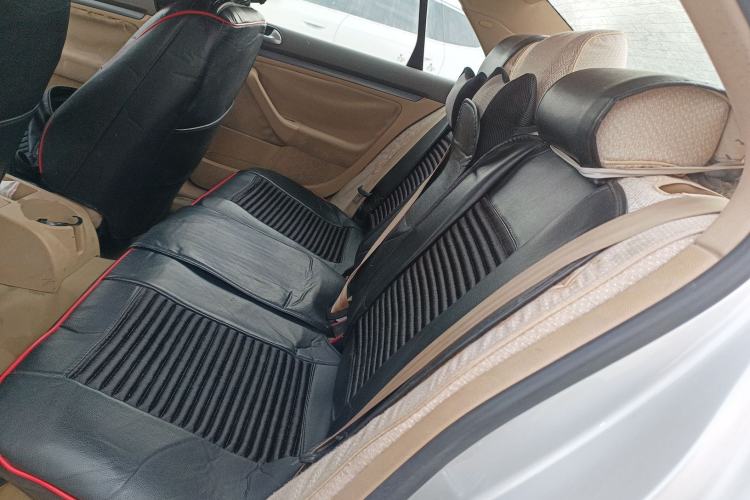 Used Volkswagen Sagitar 2006 1.6L Manual Fashion Model Left Rear Seat