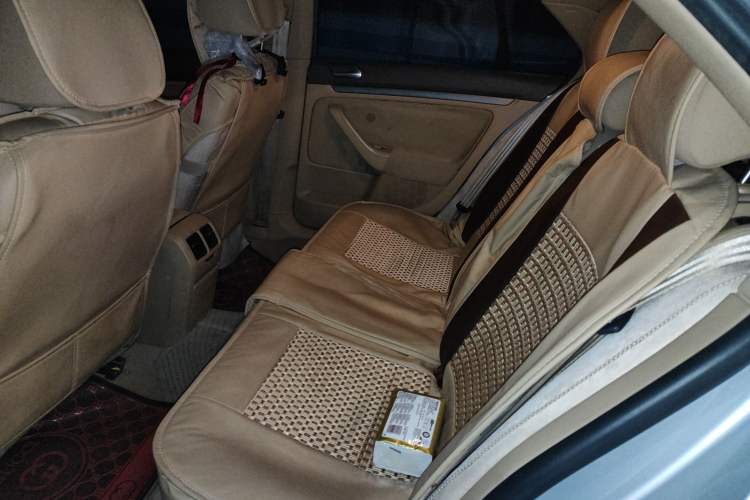Used Volkswagen Sagitar 2006 2.0L Manual Fashion Edition Left Rear Seat