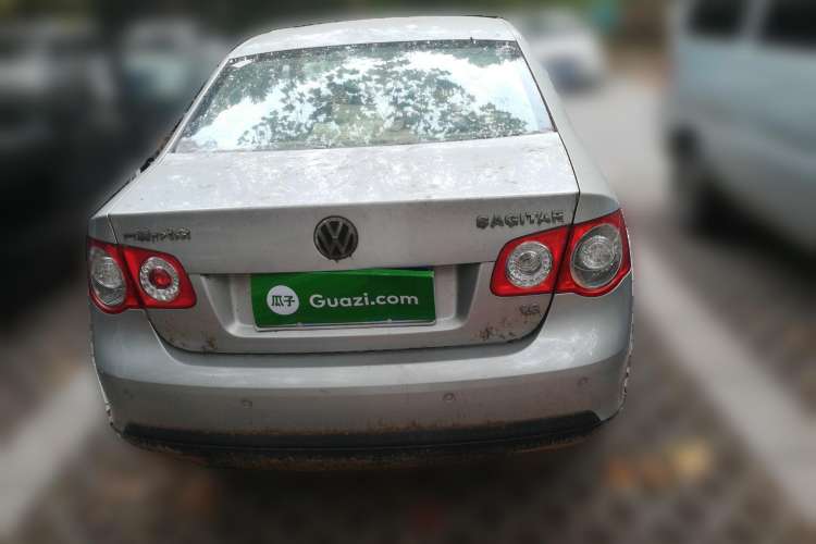 Used Volkswagen Sagitar 2006 1.6L Manual Fashion Model Rear