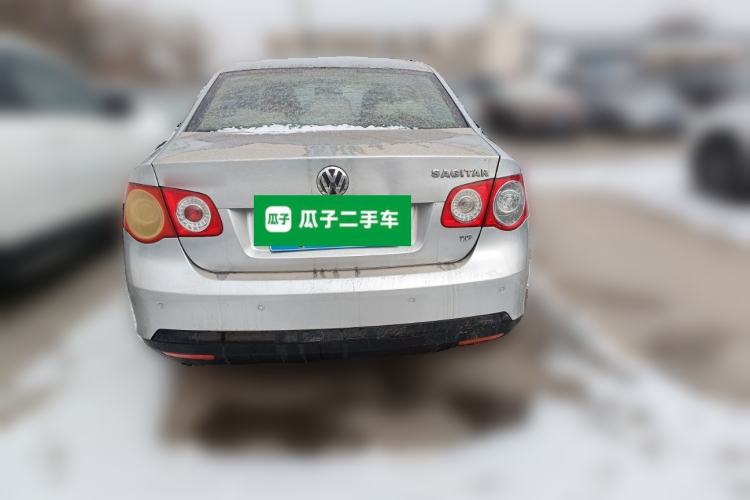 Used Volkswagen Sagitar 2006 1.6L Manual Fashion Model Rear