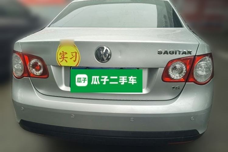 Used Volkswagen Sagitar 2006 1.6L Automatic Fashion Model Rear