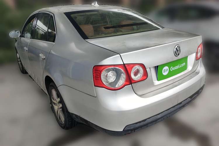 Used Volkswagen Sagitar 2006 1.6L Manual Fashion Model Rear Left 45 Deg