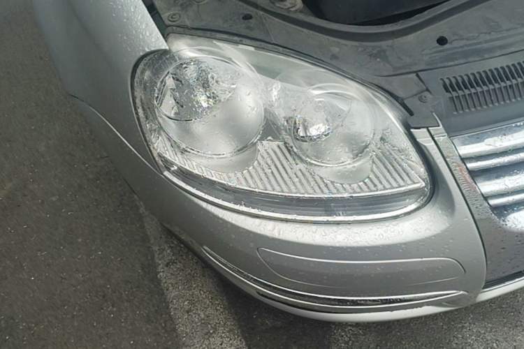 Used Volkswagen Sagitar 2006 1.6L Automatic Fashion Model Right Front Headlight