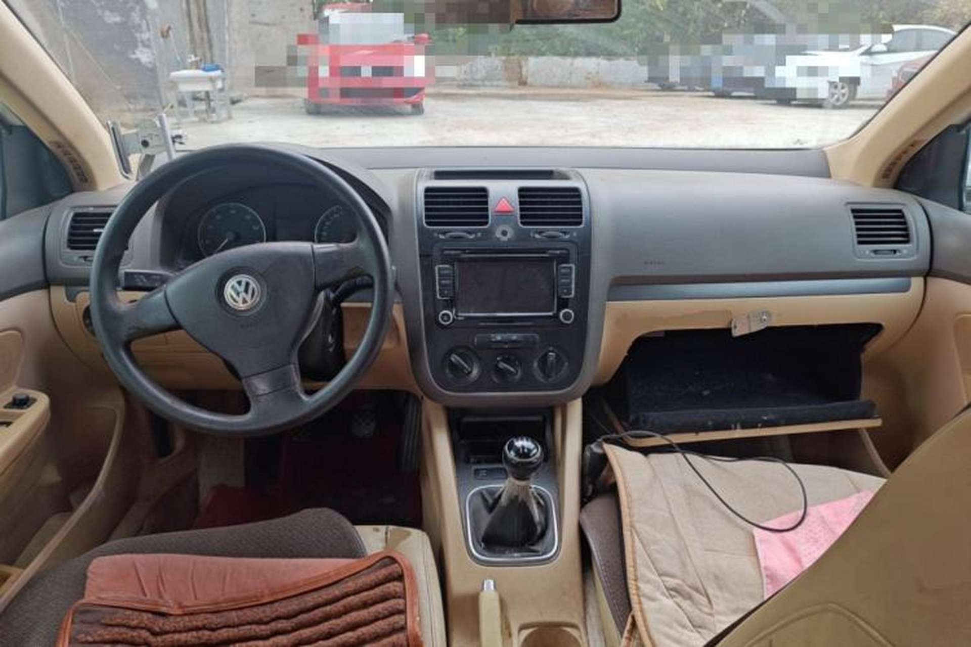 Used Volkswagen Sagitar 2006 1.6L Manual Fashion Model Center Console
