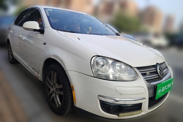 Used Volkswagen Sagitar 2006 1.6L Manual Fashion Model Front Right 45 Deg