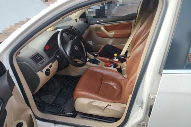 Used Volkswagen Sagitar 2006 1.6L Manual Fashion Model Left Front Seat