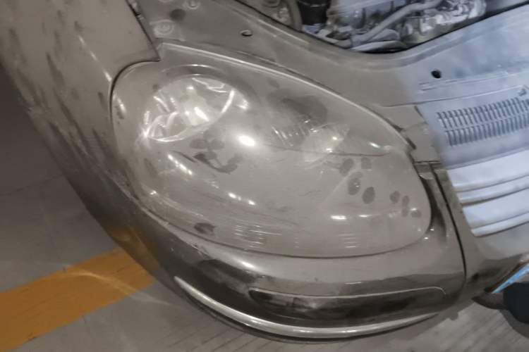 Used Volkswagen Sagitar 2007 1.8T Automatic Comfort Leather Right Front Headlight