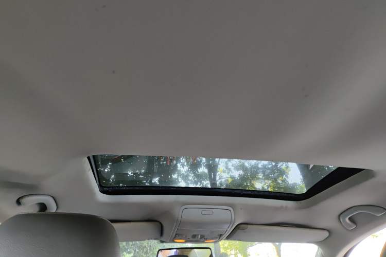 Used Volkswagen Sagitar 2009 1.8TSI Automatic Champion Edition Headliner