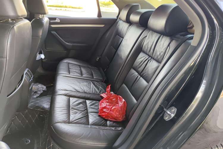 Used Volkswagen Sagitar 2009 1.8TSI Automatic Champion Edition Left Rear Seat