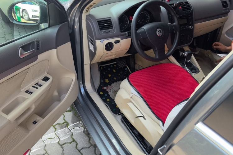 Used Volkswagen Sagitar 2009 1.6L Automatic Comfort Edition Driver Seat