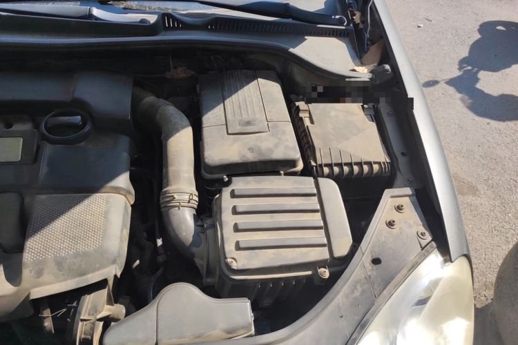 Used Volkswagen Sagitar 2009 1.6L Automatic Comfort Edition Engine Bay Left