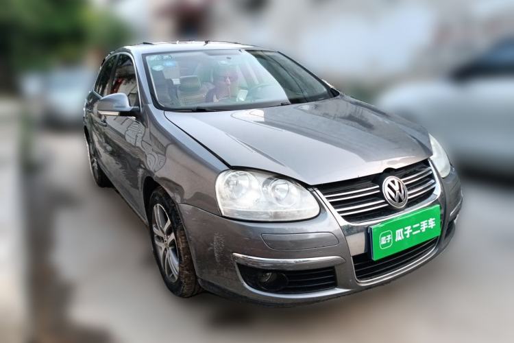 Used Volkswagen Sagitar 2009 1.6L Automatic Comfort Edition Front Right 45 Deg