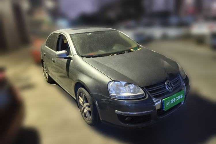 Used Volkswagen Sagitar 2009 2.0L Automatic Leather Edition Front Right 45 Deg