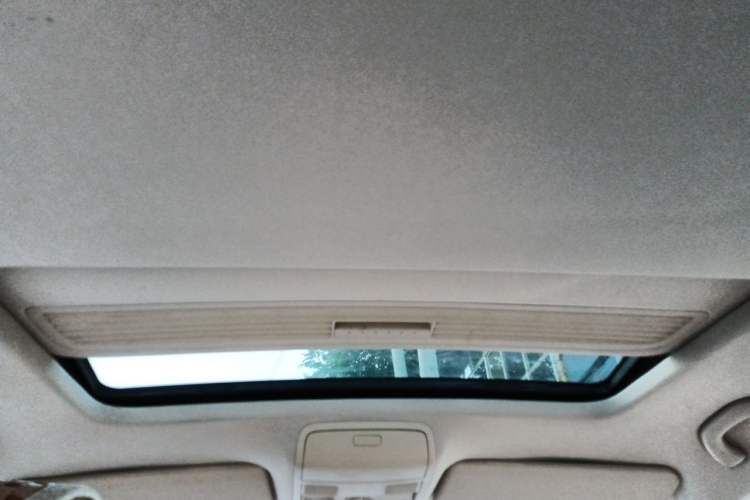 Used Volkswagen Sagitar 2009 1.6L Automatic Comfort Edition Headliner