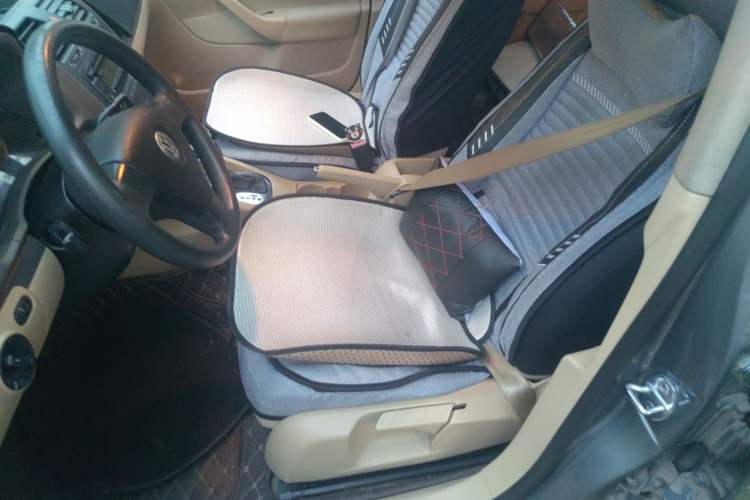 Used Volkswagen Sagitar 2009 1.6L Automatic Fashion Edition Left Front Seat