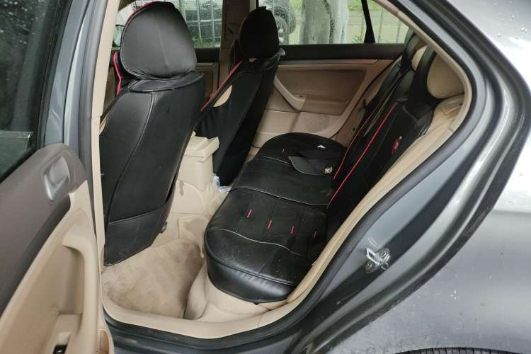 Used Volkswagen Sagitar 2009 1.6L Automatic Comfort Edition Left Rear Seat