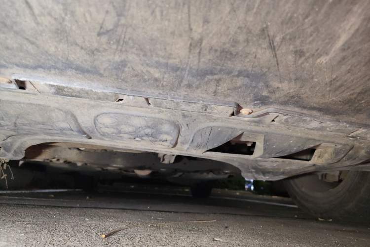 Used Volkswagen Sagitar 2009 1.6L Manual Comfort Edition Chassis Front