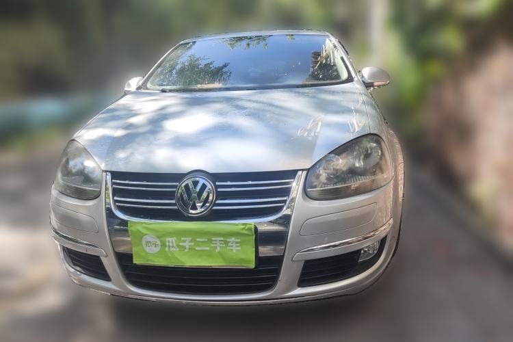 Used Volkswagen Sagitar 2009 1.6L Manual Comfort Edition Front