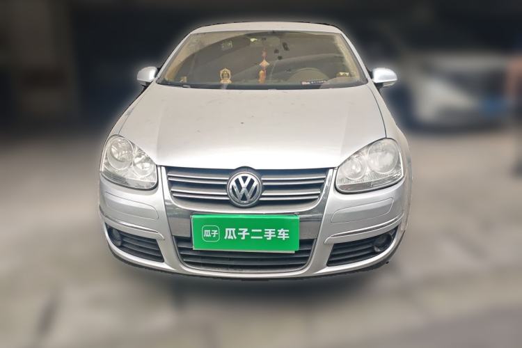 Used Volkswagen Sagitar 2009 1.6L Automatic Fashion Edition Front