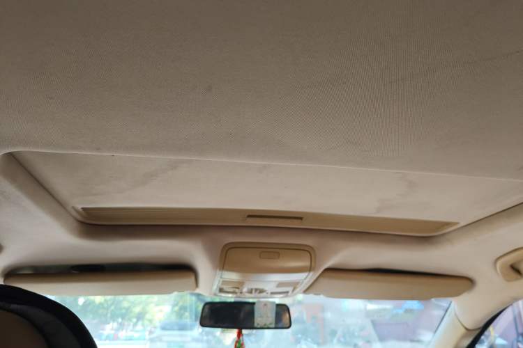 Used Volkswagen Sagitar 2009 1.6L Automatic Comfort Edition Headliner