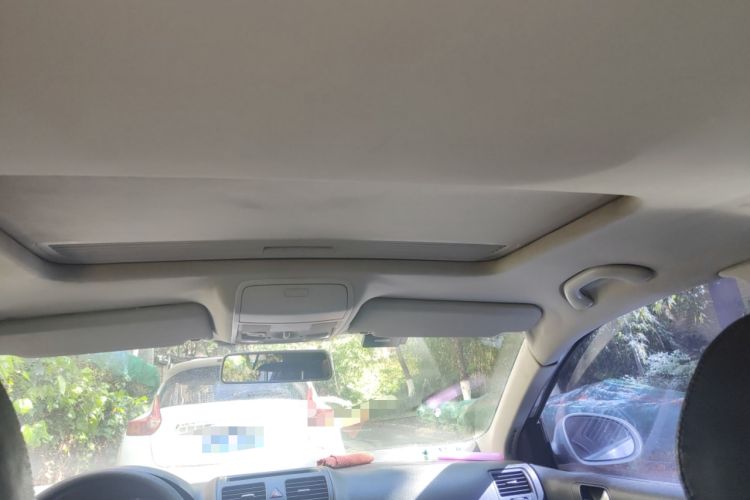 Used Volkswagen Sagitar 2009 1.6L Manual Comfort Edition Headliner