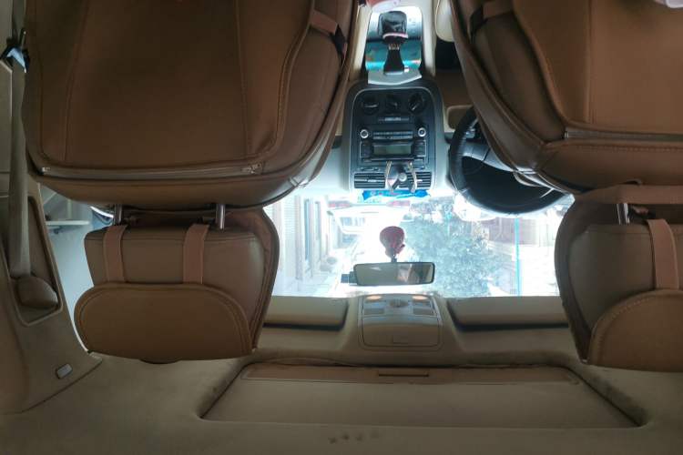Used Volkswagen Sagitar 2009 1.6L Automatic Comfort Edition Headliner