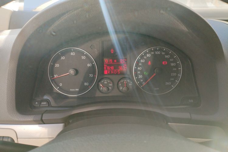 Used Volkswagen Sagitar 2009 1.6L Automatic Comfort Edition Instrument Cluster