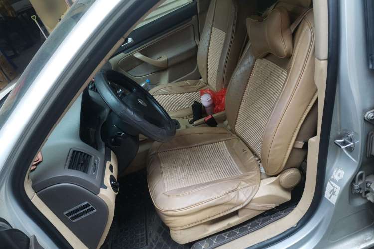 Used Volkswagen Sagitar 2009 1.6L Automatic Comfort Edition Left Front Seat
