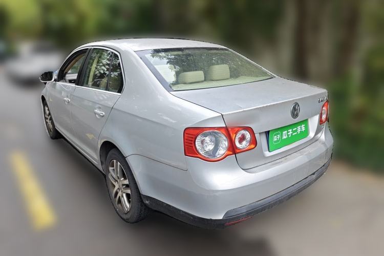 Used Volkswagen Sagitar 2009 1.6L Manual Fashion Model Rear Left 45 Deg