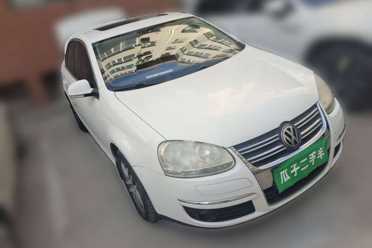 Used Volkswagen Sagitar 2009 1.6L Automatic Comfort Edition Front Right 45 Deg