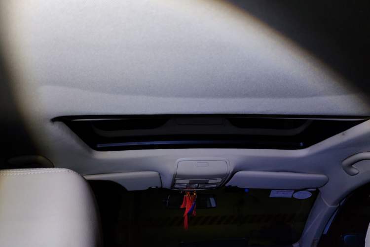 Used Volkswagen Sagitar 2009 1.6L Automatic Comfort Edition Headliner