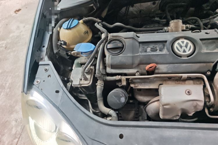 Used Volkswagen Sagitar 2010 1.4 TSI Automatic Tech Edition Engine Bay Right