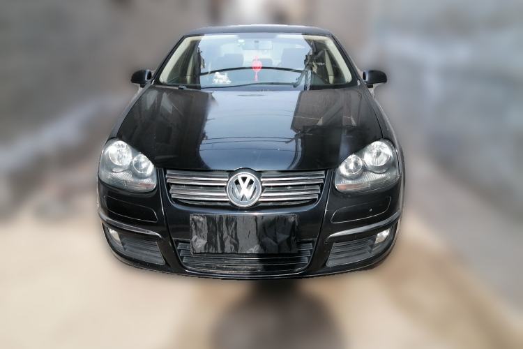 Used Volkswagen Sagitar 2010 1.4 TSI Automatic Luxury Model Front