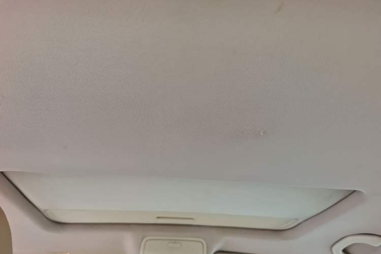 Used Volkswagen Sagitar 2010 1.4 TSI Automatic Tech Edition Headliner