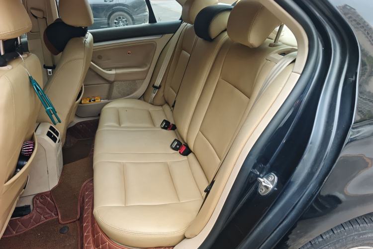 Used Volkswagen Sagitar 2010 1.4 TSI Automatic Tech Edition Left Rear Seat
