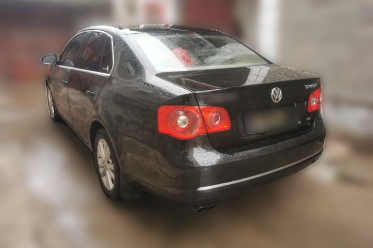 Used Volkswagen Sagitar 2010 1.4 TSI Automatic Luxury Model Rear Left 45 Deg