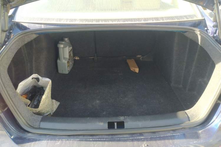 Used Volkswagen Sagitar 2010 1.4 TSI Automatic Tech Edition Trunk