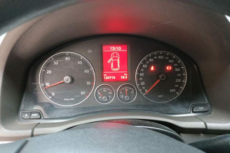 Used Volkswagen Sagitar 2010 1.4 TSI Manual Tech Model Instrument Cluster