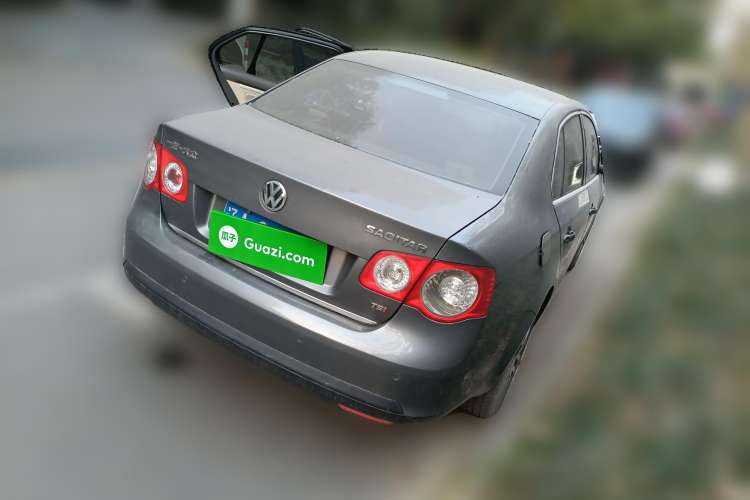 Used Volkswagen Sagitar 2010 1.4 TSI Manual Tech Model Rear Right 45 Deg