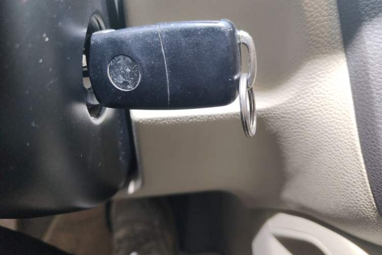 Used Volkswagen Sagitar 2010 1.4 TSI Automatic Tech Edition Vehicle Key