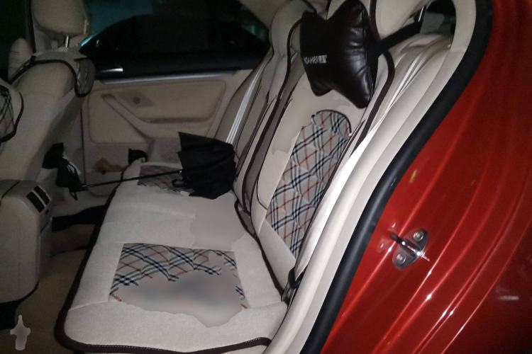 Used Volkswagen Sagitar 2010 1.4 TSI Automatic Tech Edition Left Rear Seat