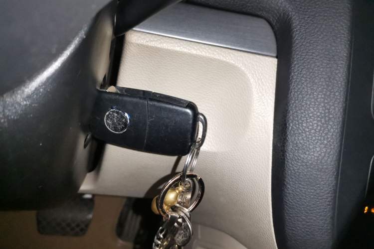 Used Volkswagen Sagitar 2010 1.4 TSI Automatic Tech Edition Vehicle Key