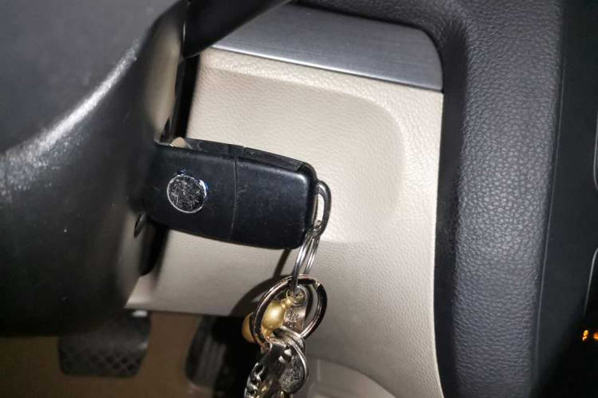 Used Volkswagen Sagitar 2010 1.4 TSI Automatic Tech Edition Vehicle Key