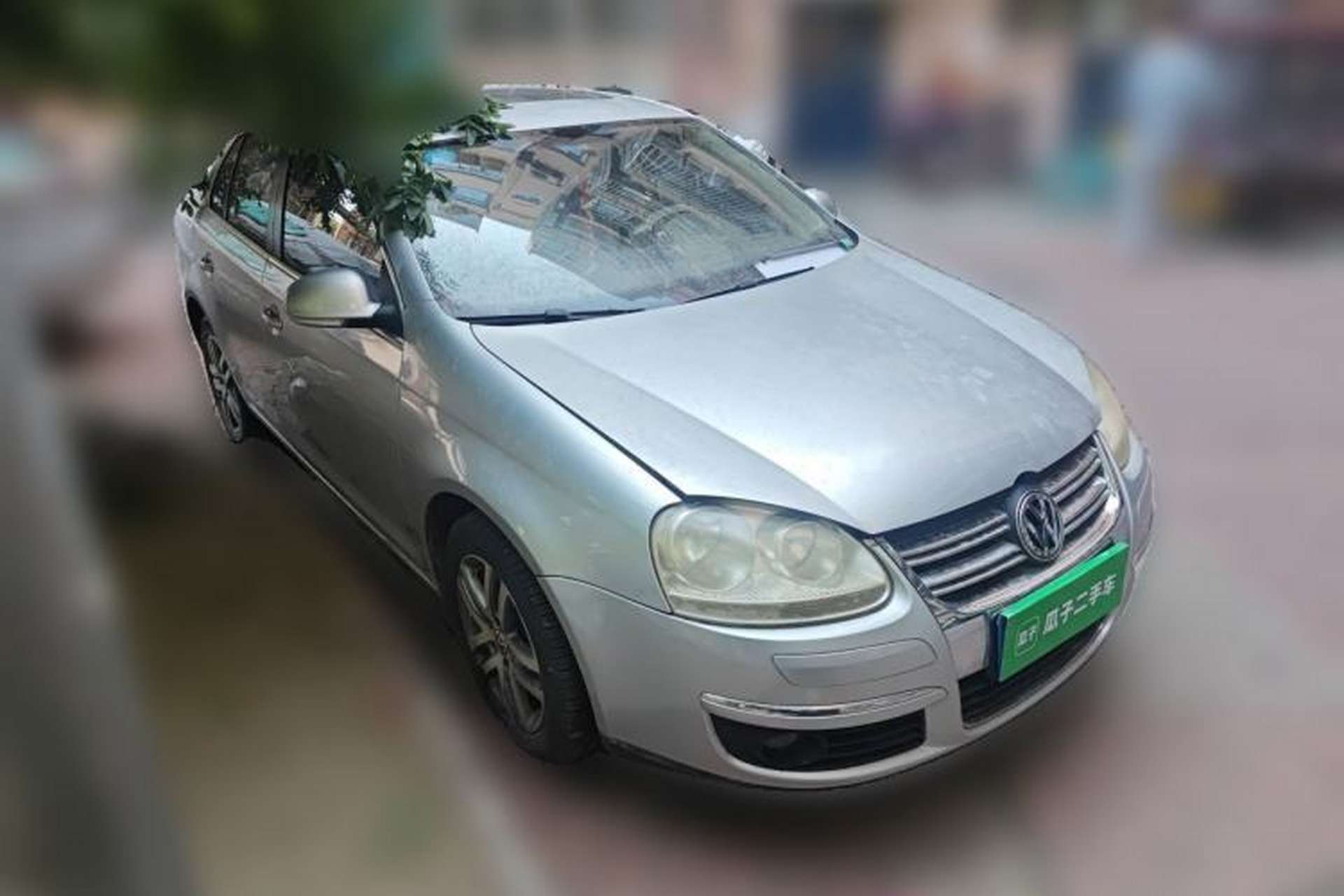 Used Volkswagen Sagitar 2010 1.4 TSI Automatic Tech Edition Front Right 45 Deg