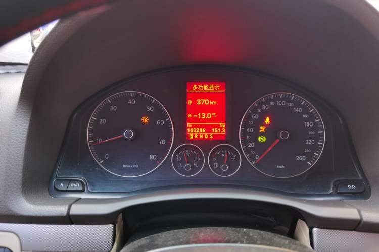 Used Volkswagen Sagitar 2010 1.4 TSI Automatic Tech Edition Instrument Cluster