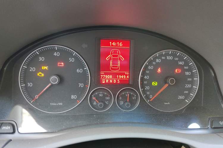 Used Volkswagen Sagitar 2010 1.4 TSI Automatic Tech Edition Instrument Cluster