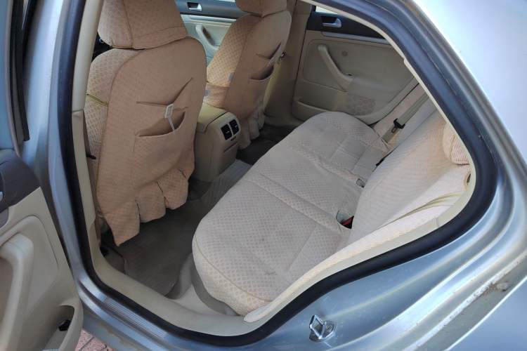 Used Volkswagen Sagitar 2010 1.4 TSI Automatic Tech Edition Left Rear Seat
